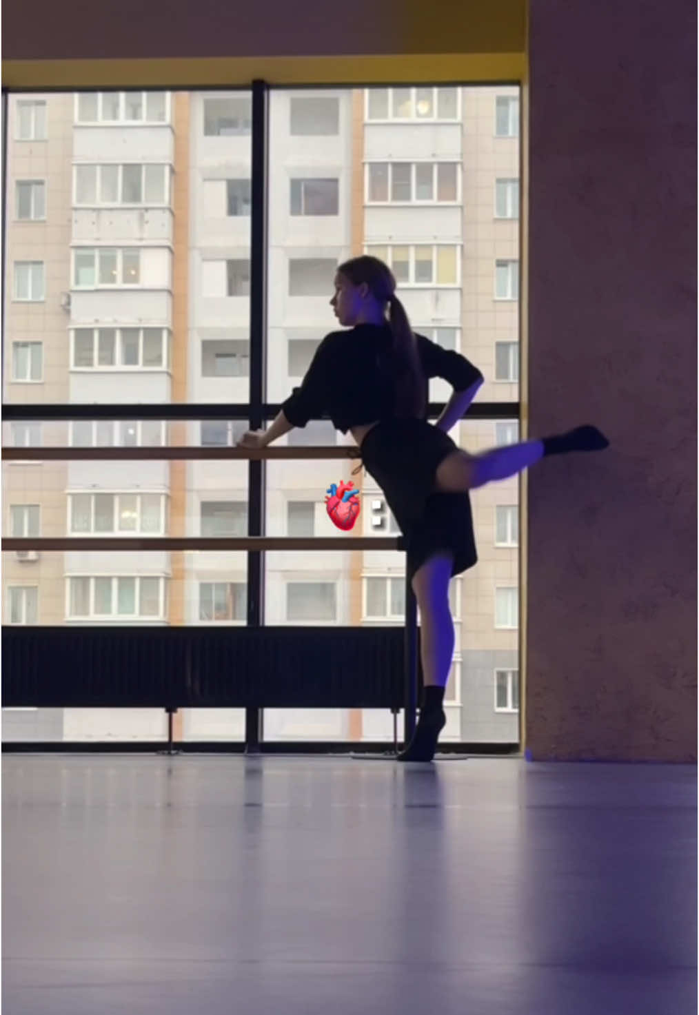 #CapCut #dance #dancer #contemporaryart #art #domdancer #contemporary #Love #life #improvisation #choreography #choreographer 