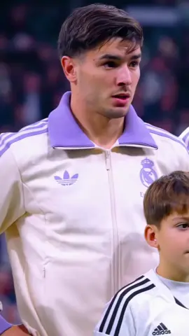 maroko pride 🇲🇦 Barahim diaz 😍 #brahimdiaz #brahim_diaz #brahimdiazrealmadrid #timnasmaroko #realmadrid #brahimdiaz21 #football #worldcup #dimamaghrib #dimamaghreb #dimamaghrib🇲🇦❤️#halamadrid #madridista #laliga 