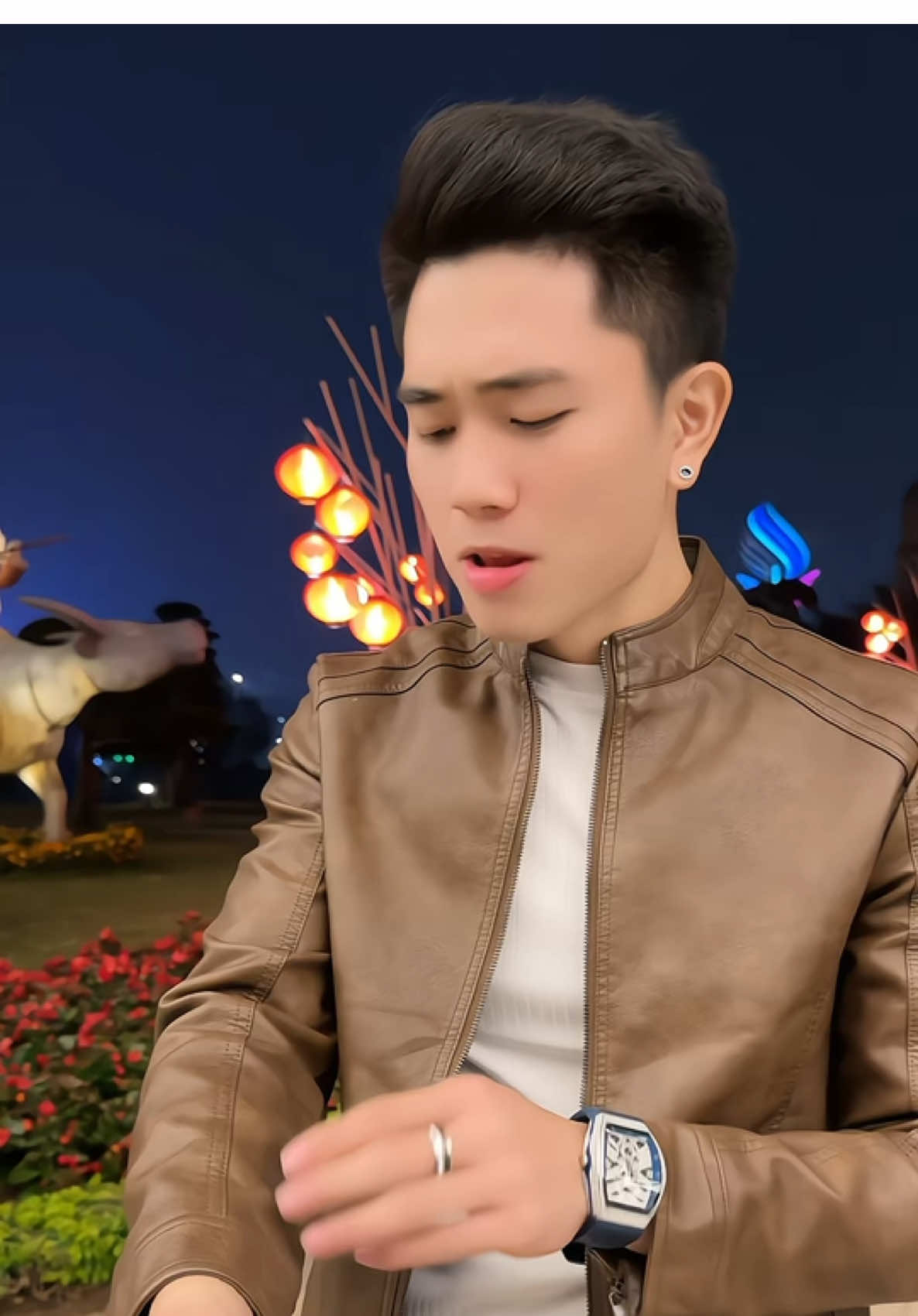 Áo Da cổ tàu 8008 phối cầu vai