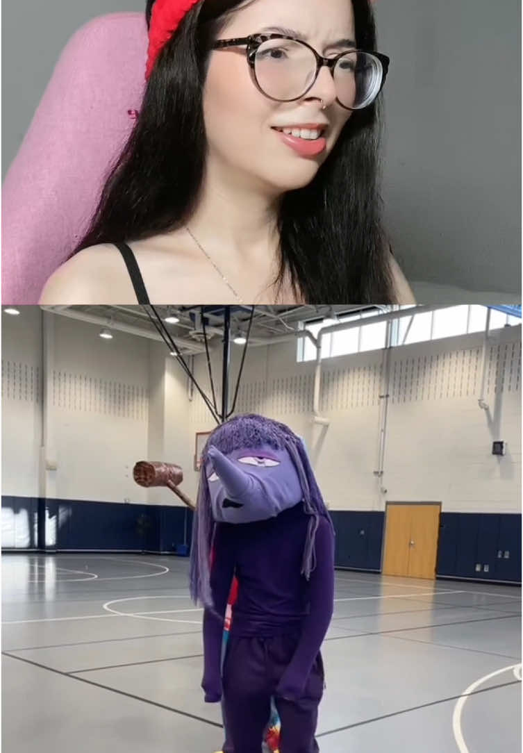 O pessoal de Divertidamente tá diferente | #react #humor #terceirao #fantasia #alunos #escola #professor #allemida 