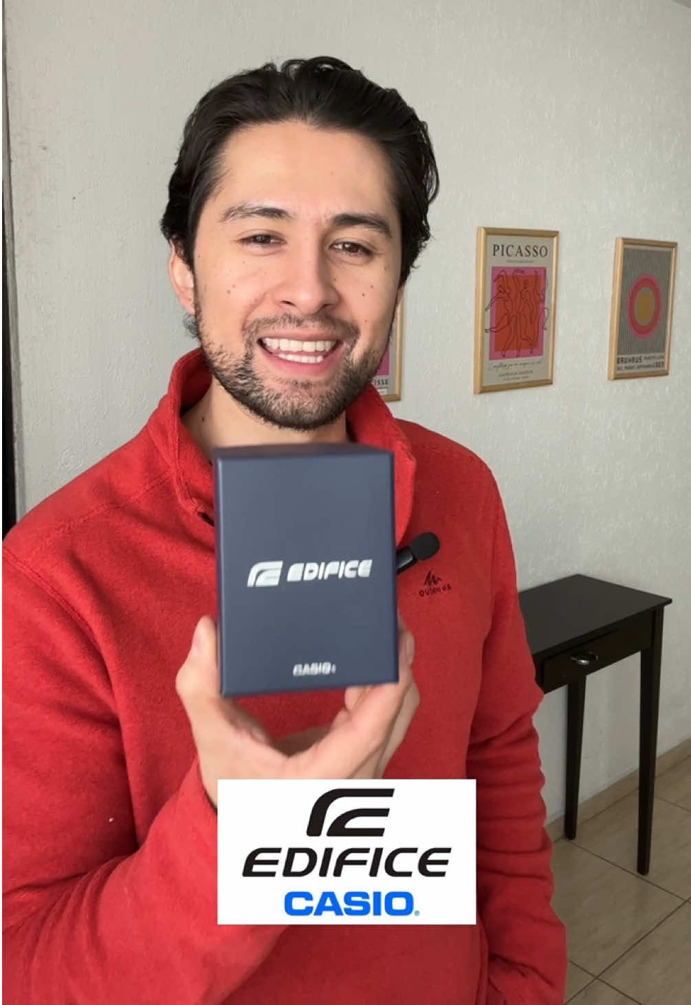 EDIFICE una línea de relojes de la marca Casio. El reloj muy bonito, mi cutícula horrible… ya lo sé :/ #fy #fyp #fypage #casio #casioedifice #edifice #reloj #relojes #relojinteligente  #relojeria #modamasculina #estilomasculino #estilo #moda #accesoriosdemoda #regalo #regalodenavidad #tiktokwatch #FYP #retrostyle #creatorsearchinsights 