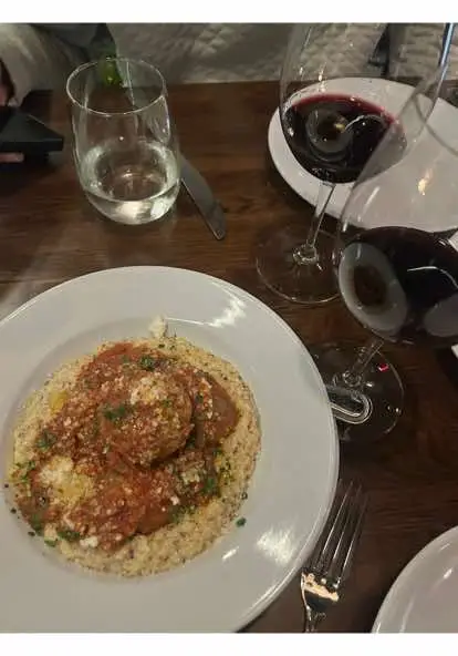 6.5/10 … Yall just take us to Olive Garden next time hahahahahaa #fyp #dinks #dinksoftiktok #mezzaluna #downtownbentonville 