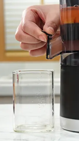 Discover the Sweetness in Every Sip of Juice #TikTokCookBook##TikTokFashionforyouparty#WhatToWatch#Juicer#foryoupage