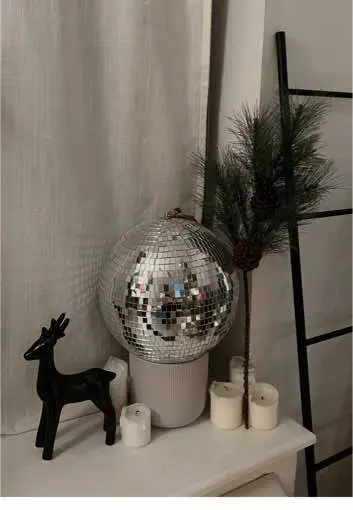 #christmasdecor #holidaydecor #nycapartment 