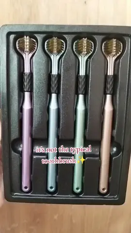 It's not the normal toothbrush 🪥. Three-sided sya kaya linis na linis talaga ngipin mo dito #threesidedtoothbrush #toothbrush #toothbrush 