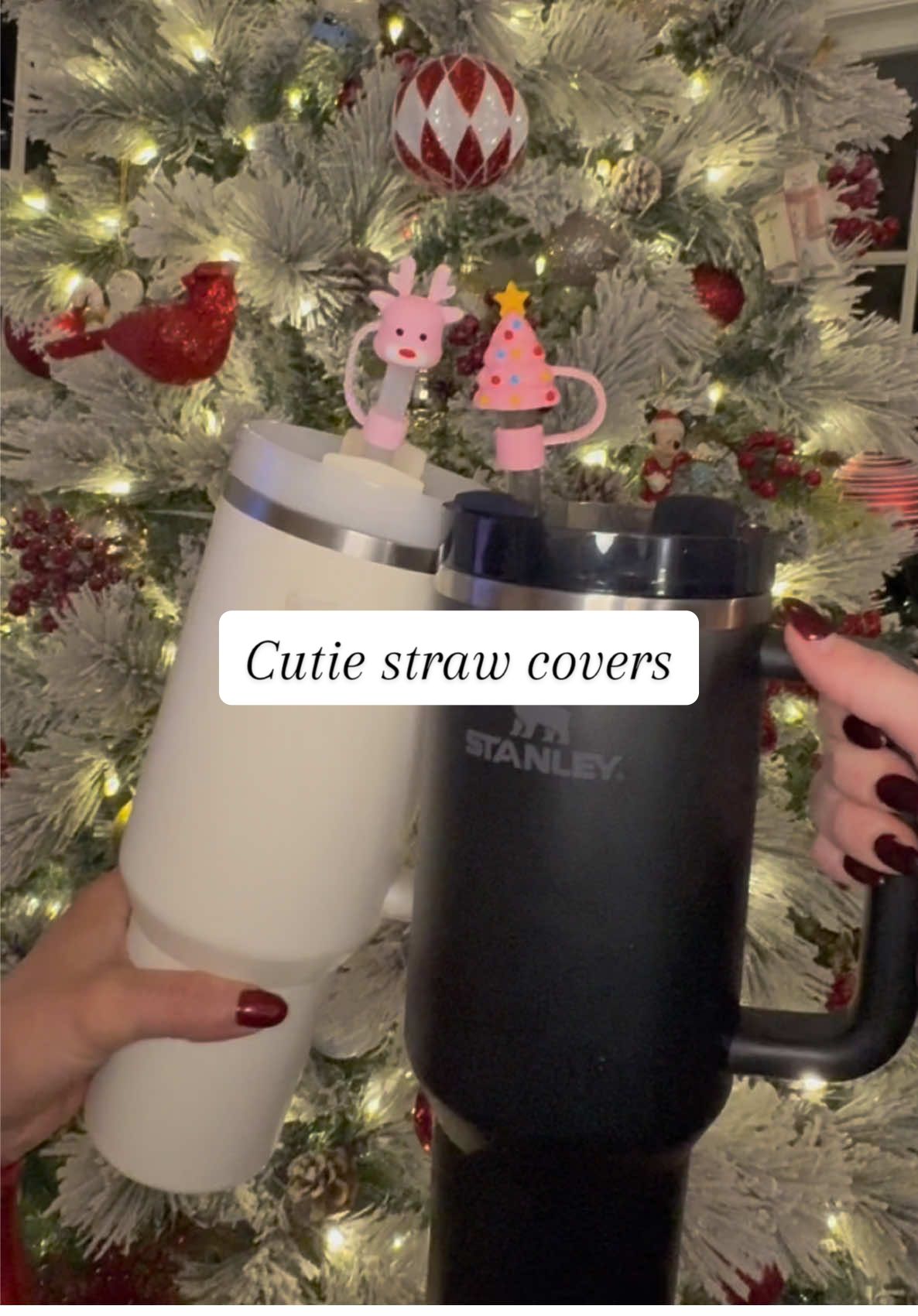 POV: you change your straw cover with the season ✨💕 #straw #cup #TTS #christmas #christmaspresent #christmasstocking #stockingstufferidea #strawcovers #covers #strawcovercap #strawcap #strawcaps 