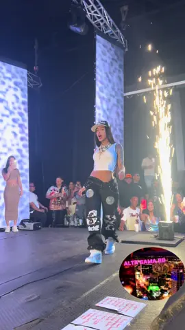 Yailin la más viral “Silla”