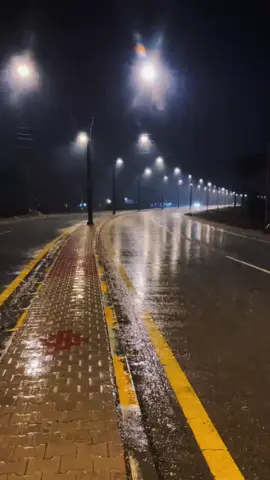 تخيل هذا المنظر🌧️🥀#زيد_الحبيب #بدت_تمطر #مطر #عشق 