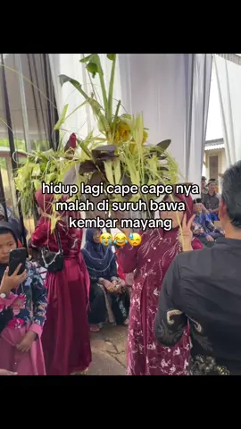 😔😔#fypシ゚ #fypシ゚viral🖤tiktok #fypシ゚viral #trendingvideos #TikTokAwardsID 