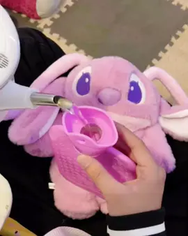 Loving your girlfriend should be reflected in the details#stitch #hotpad #hotwaterbottle #doll #goodthing #malaysiatiktok #gift #tiktokshoptawaranharigaji #fypシ #foryou 