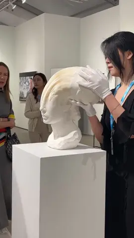 No way! They are all made of paper! #art #skill #papers #creative #display #master #craftwork #handmade #wow #amazingChinesepeople #interesting #enjoy #share Credit to guiyuanciqi666 on Xiaohongshu.