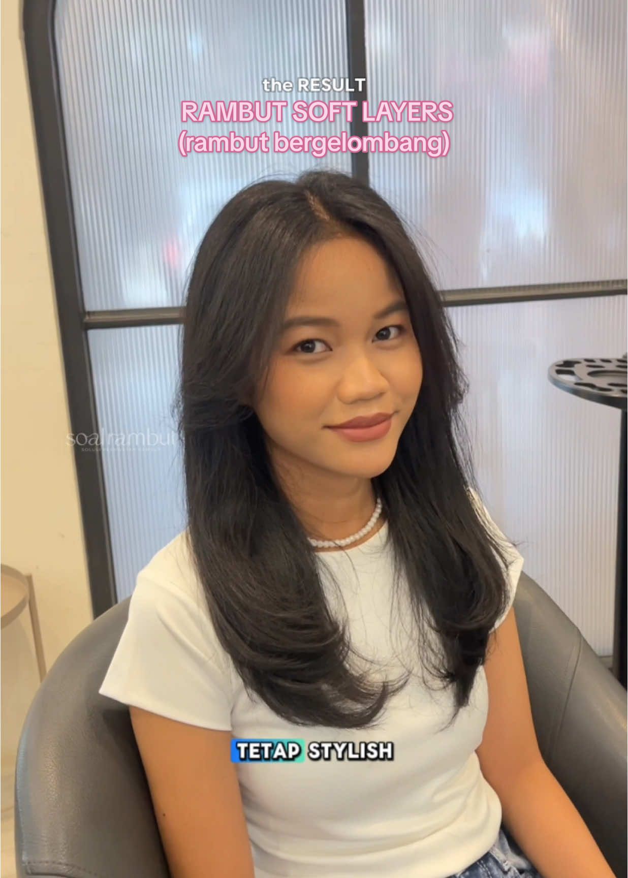 Membalas @ca rambut bergelombang sini merapat! Potongan ini aman buat kamu : soft layers. Ga perlu styling rambut auto okei, cocok untuk rambut yang tipis juga #soalrambutsalon #semarangstory #semarang24jam #semaranghits #semarangbarat #salonrekomendasi #potonganrambutcewek #rambutcewek #potongrambut #softlayers #layershaircut #layered #layeredhair #layers #layerhaircut #softlayeredhaircut #fyp #fypシ゚ #salonviral #viralsemarang 