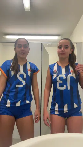 @Lauraa 💙 #fyp #foryou #viral #viral_video #dancinhas #volei 