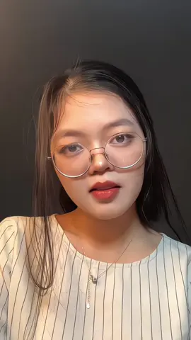 Bé tập dán mi #dangthanhphuong #makeup 