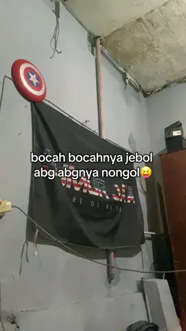 siapa lagi kalo bukan sebelah wkwk #zmn14🏴‍☠️ #zmn14⚡ #viral #storyanakmalam #lewatberanda #zmn14 #fyp #viraltiktok #anakmalamstory #banten #sejabodetabek #sejabodetabek #storyribut #katakatastorywa_ #storyribut 