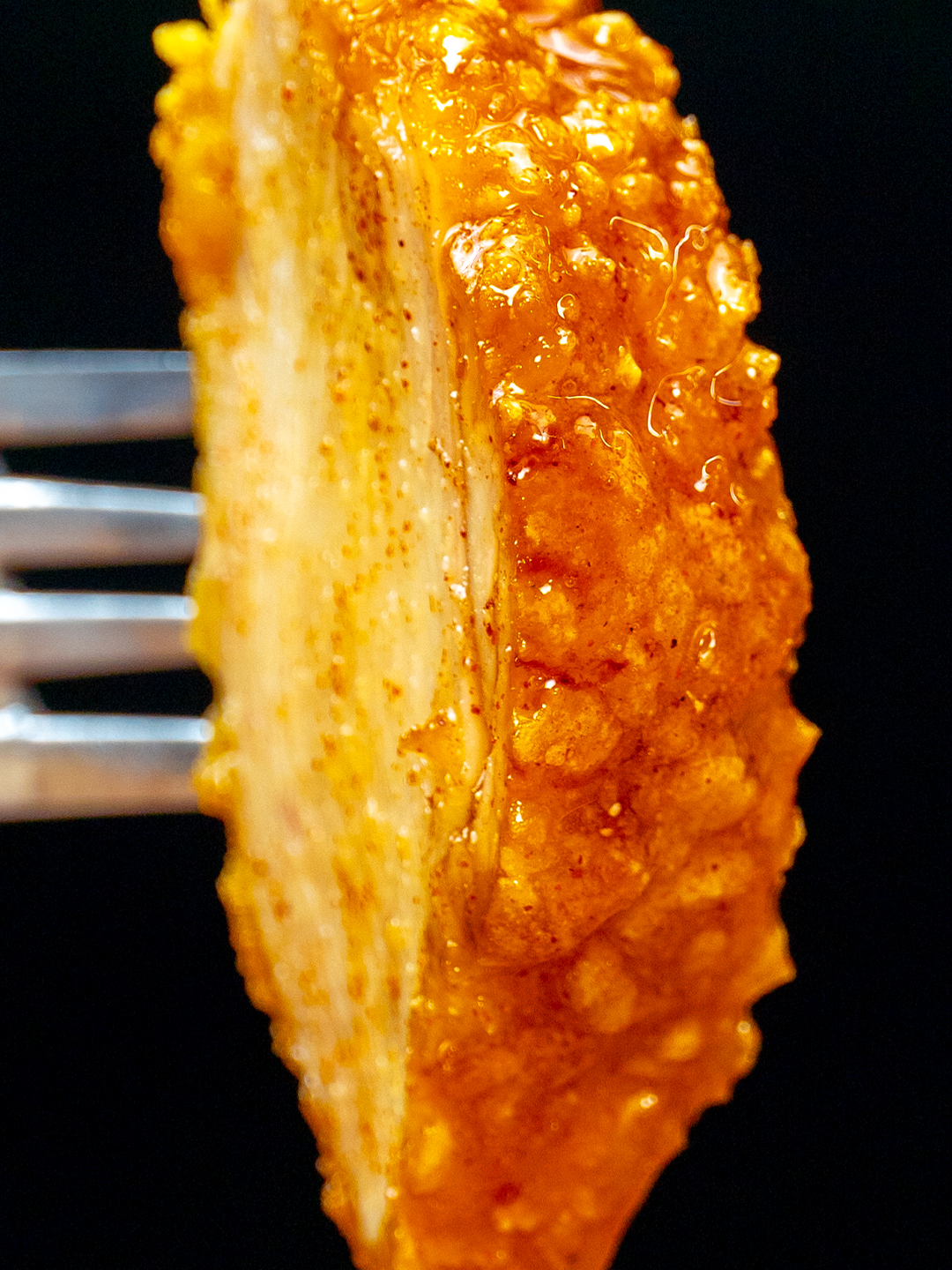The famous chicken breast recipe that's driving the world crazy! Ingredients: chicken breast: 1 pc flour: 300 g (11 oz) eggs: 6 pc corn flakes: 500 g (18 oz) honey: 100 g (3.5 oz) garlic powder: 5 g (0.2 oz) sweet paprika: 10 g (0.4 oz)