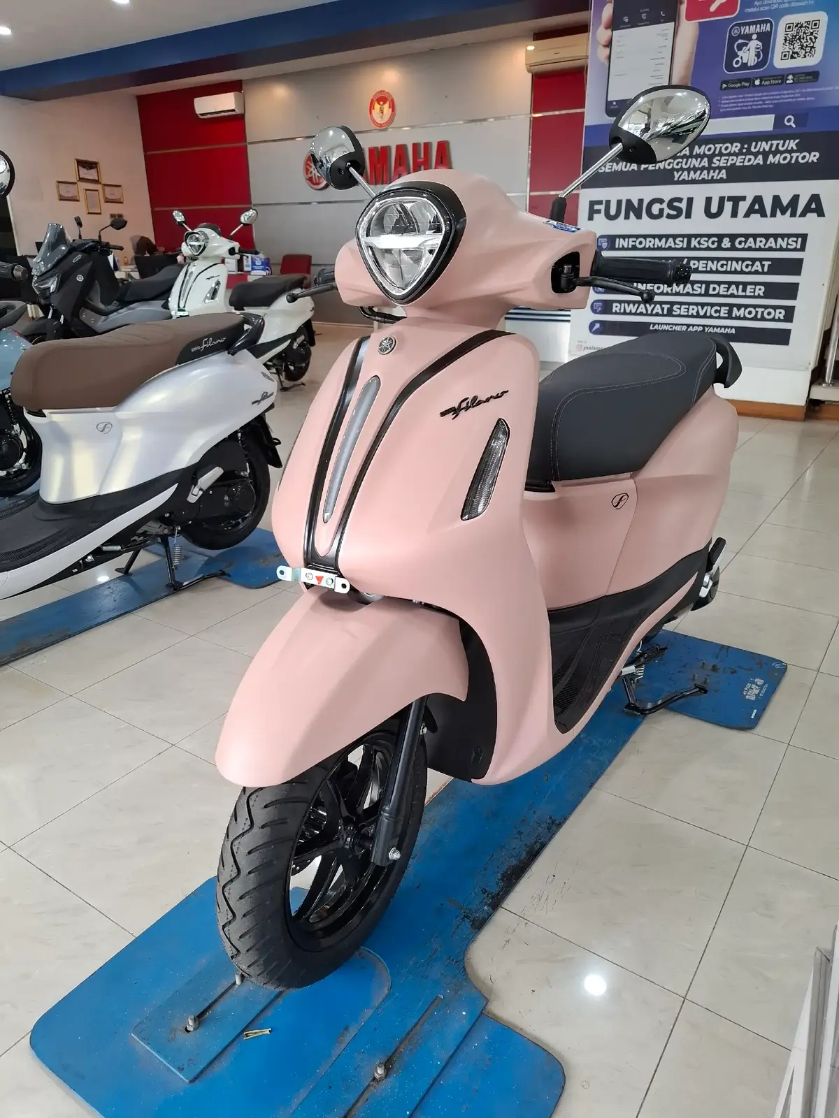 Bukan lagi! Yamaha Grand Filani ada warna pink, lucu bgt gak sih🤩 Yuk yg mau kepoin huhungin no di bio yah, mumpung ready stock🤪 #yamahafilano #filanopink #filanolampung 