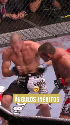 O nocautaço de #DanHenderson sobre Michael Bisping em ângulos que você nunca viu antes 👀 #TikTokEsportes #UFC #MMA