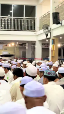 Shollu'ala Nurilladzi - Kubah Guru Zuhdi Banjarmasin #shollualanurilladzi #syairsekumpul #kubahguruzuhdi #ahmadzuhdiannor #banjarmasin #berkatgurukita #fyp #bismillahfyp 