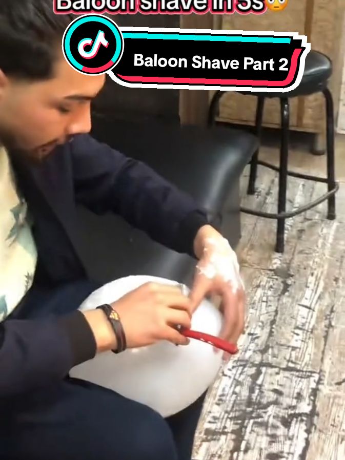 Baloon Shave Challange🙌🏻🔥likes problem🤧#sajjadsaloon💇🏻‍♂️ #hairscutting💇🏻‍♂️ #malikbobby🔥 