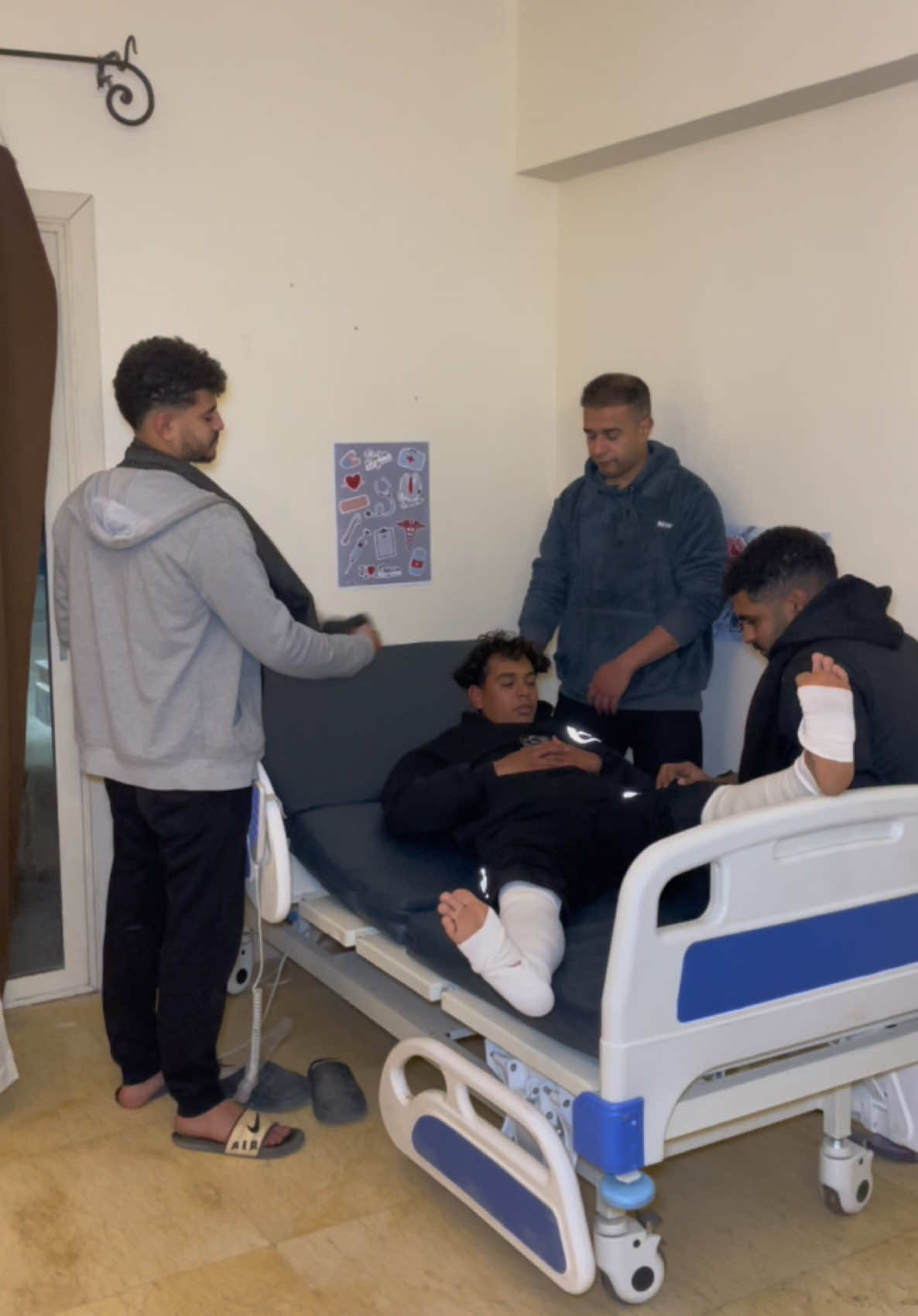 يتعافي المرئ باصدقائه 😂 #جمهوريه_Otaka #حلوان #Helwan 