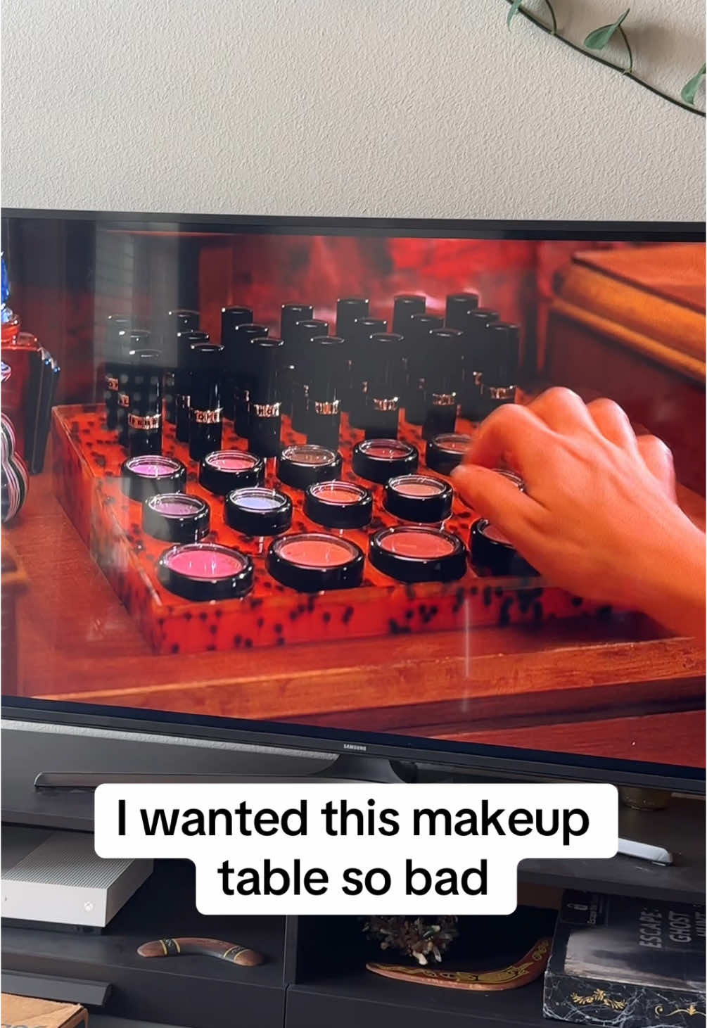 The mom was so pretty 😍  #spykids #throwback #nostalgia #2000s 