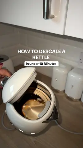 How to descale a kettle in under 10 minutes #fyp #marksandspencer #m&s #oust #oustdescaler #marksandspencercleaningproducts #limescale #hardwater #CleanTok #cleaning #cleaninghacksthatwork #cleaninghacks 