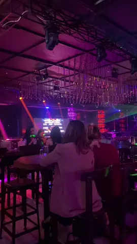 Grand batik in💃💃 #viralditiktok #fypシviral #foryoupage #batmanbangkit #lckaraoke #ladiesclub #ladiesclub #lokerlcjakarta #lokerspajakarta #lokerkaraokejakarta #lokerspabandung #lokerspabatam #lokerspabali #lokerspasemarang 