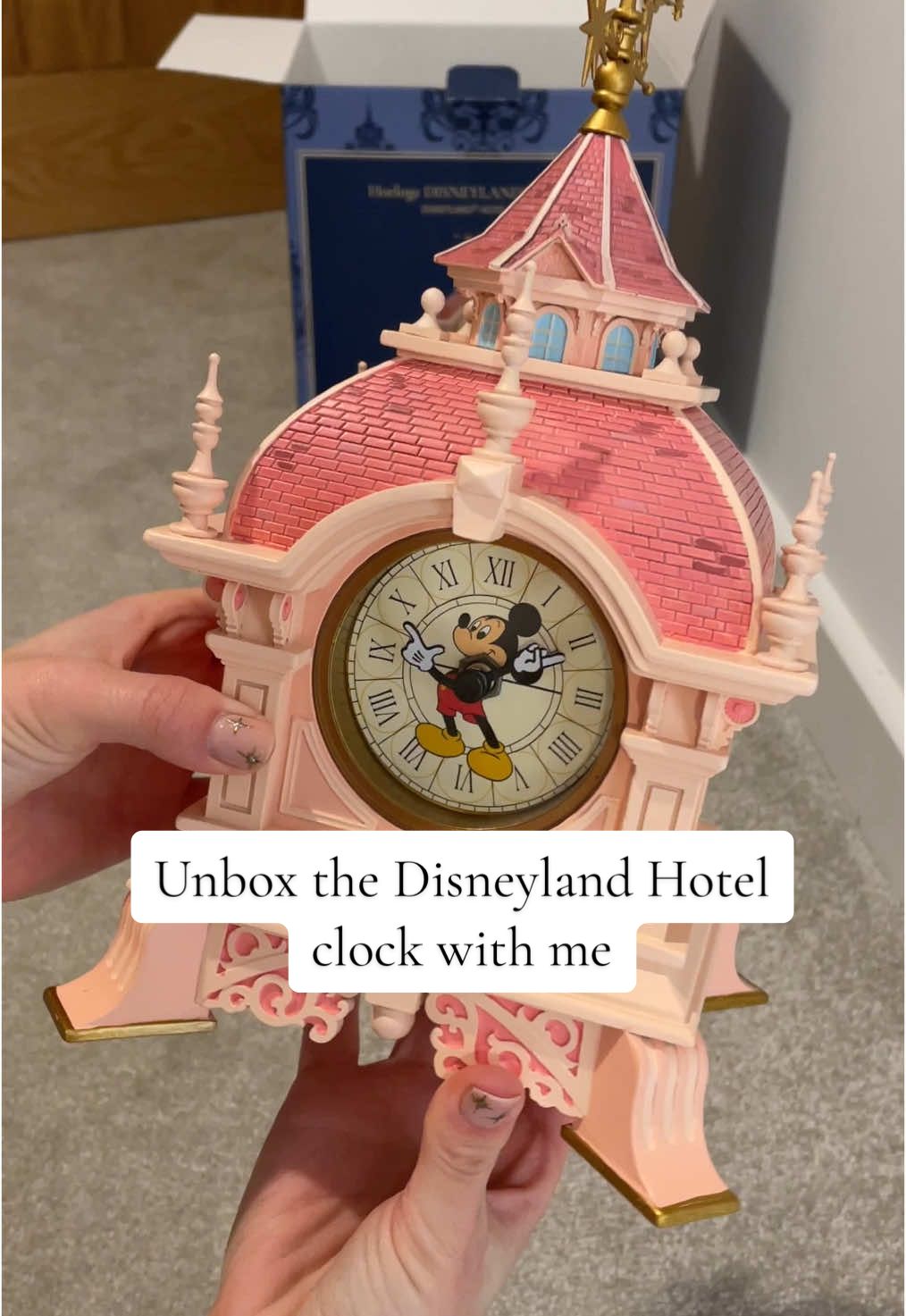 So glad I got my hands on this #disneyland #disneylandparis #disneylandparisclock #disneylandclock #disneyclock #disneyhomeware #disney #dlp #disneylandhotelclock 