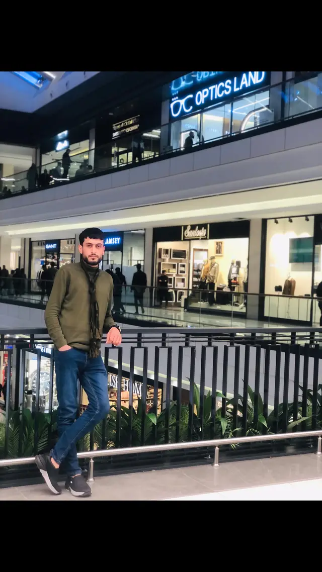 أكرمك الله بالعَقـل ، فلا تُهين نفسك بأفعَالك.#capcut 