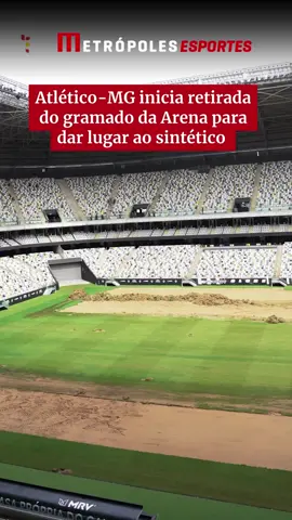 VEM MAIS UM TAPETINHO AÍ!🔥🐓👀 A partir de 2025, o estádio do Galo terá gramado 100% sintético.  🎥 Divulgação  #atleticomineiro #galo #arenamrv 