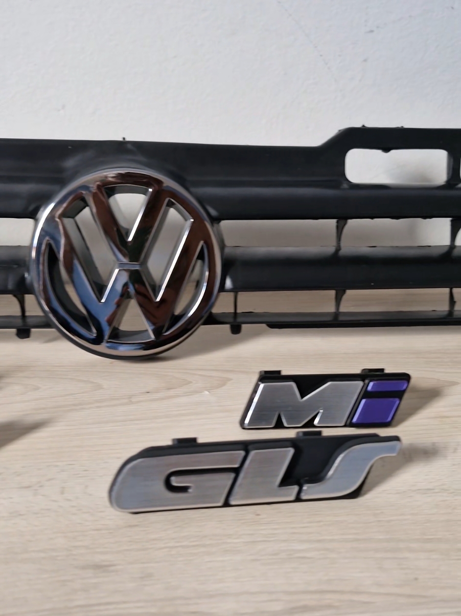 Emblemas para grade do Gol, Saveiro e Parati G2 em promoção no site da GolG2! Garanta já o seu. 👏🏼😎  LINK NA DESCRIÇÃO DO PERFIL #volkswagen #golclub #golbolaclube #golbola #rebaixados #fixa #tsi #goltsi #golg2 #gti #gol #golturbo #golbolaturbo #turbo #golquadrado #saveiro #parati #saveirog2 #paratig2