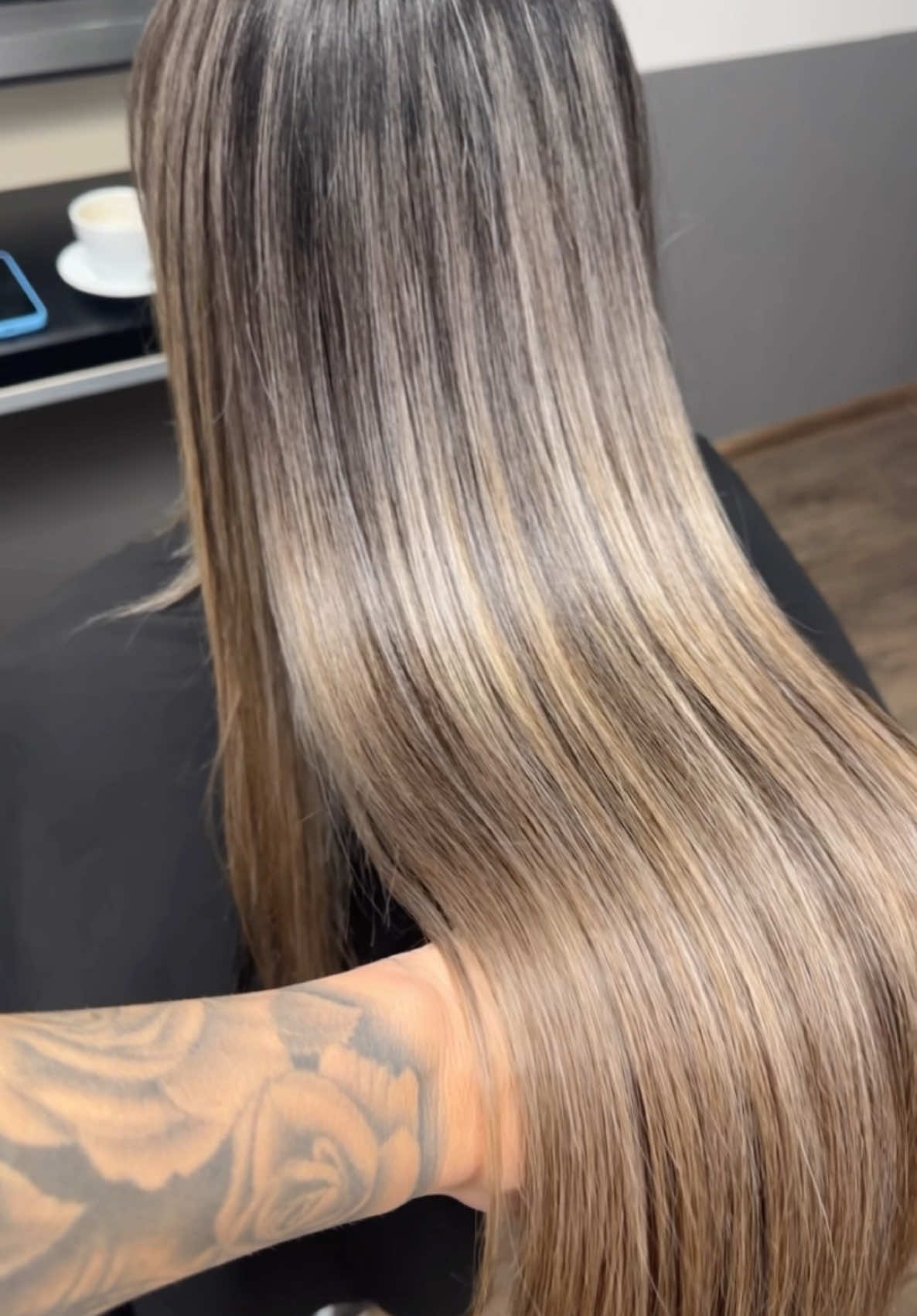 #hairbotox #hamburg #Love #beauty #treatment #botox #haircareroutine #glow #gloss #new_trending  Hairbotox🤍