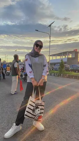 #CapCut #jb #langitbiru #tasikmalaya #niceview #fyppppppppppppppppppppppp #blue #makintuamakinbahagia #sehatsepanjanghayat 