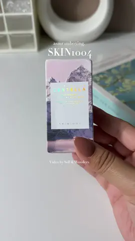 asmr unboxing for the weekend.  have you tried this clay stick from @Skin1004 Malaysia @SKIN1004 Official  #centellaclaystick #skin1004 #pinkclaystick #koreanbeauty #sebum #oilyskin #cloggedpores #creatorsearchinsights 