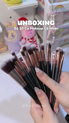 Tập tành makeup #cotrangdiem #comakeupchuyennghiep #makeup #unboxwithme #review #thuyunboxdo 