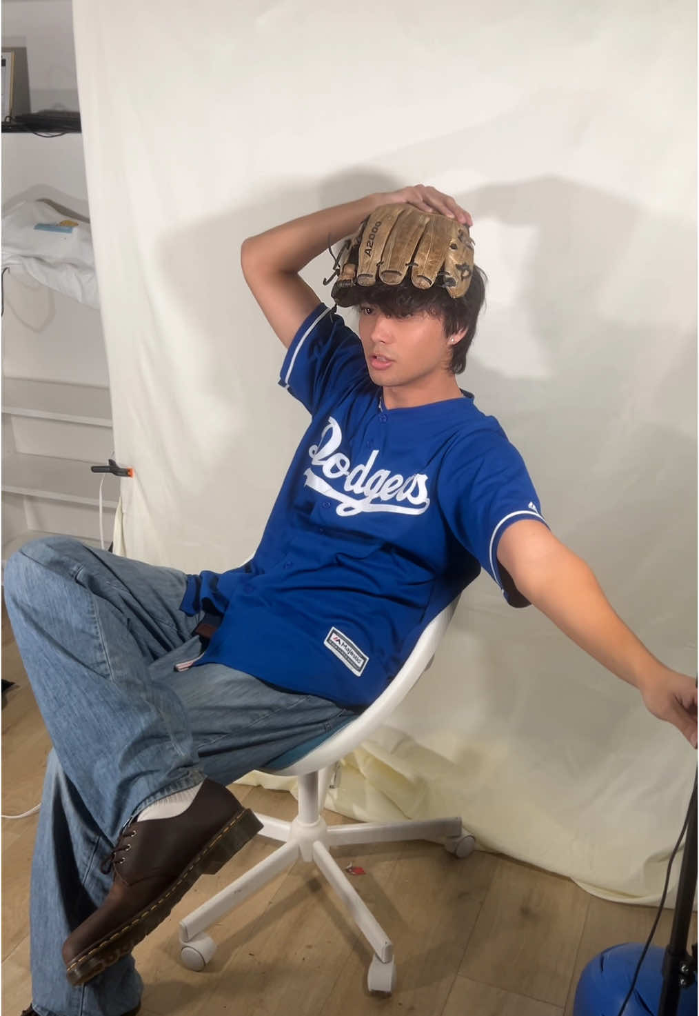 this vid’s a mess but we’ll have results in januaryyy #photoshoot #podcast 