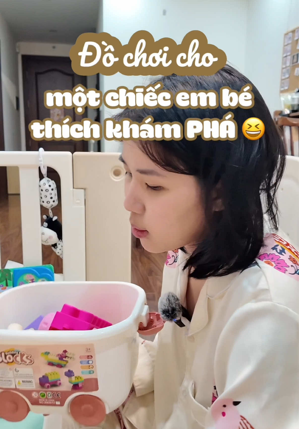 Chơi cả nửa năm rồi cũng nhiều bà hỏi mà giờ mới review nè 😂 vì sáng nay ẻm lắp say mê như này, mẹ đang nấu cơm thấy im re, ra chộp lại ngay hihi #mevabe #dochoithongminh #dochoixephinh #dochoilaprap #dochoichobe #mebimsua #mecucman #xuhuong #viral 