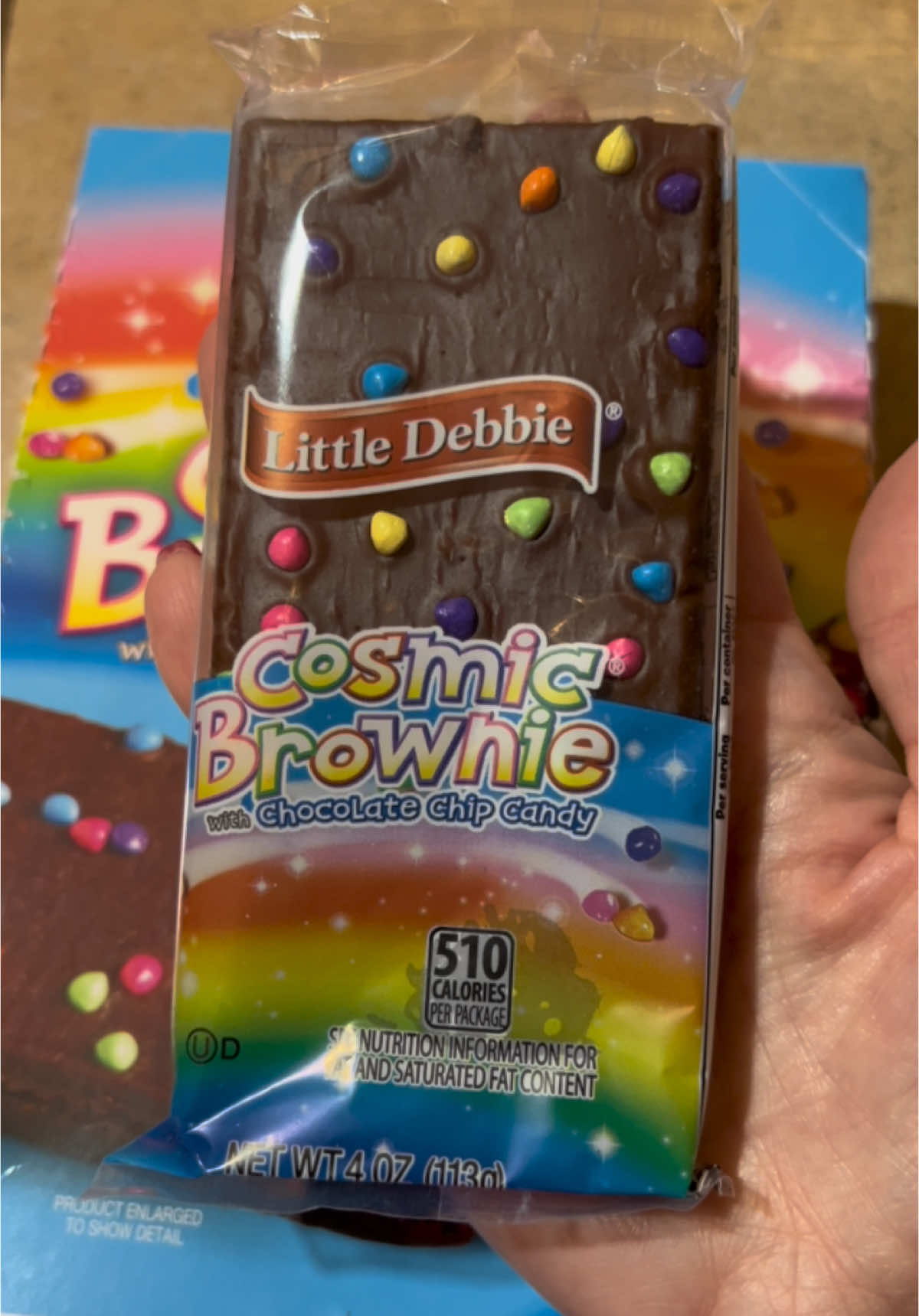 #cosmicbrownie #littledebbie #spotlightfinds #snackbreak #snackideas #snacks #brownies #sweet #chocolate #yummy #sahmlife #tiktokshopfinds #tiktokmademebuyit #tiktokshopcreatorpicks #fyp 
