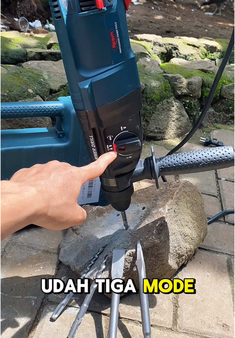 Hammer drill harga ambyar bossku udah full set langsung aja kepoin si keranjang kuning bossku #fypシ #endyearsale #hammer #hammerdrill #mesinbobok #bosch 