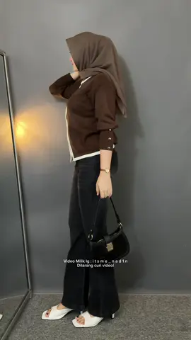 Cardigan lengan kancing gemesh🥰 #cardiganrajut #cardigan #cardiganwanita #ootdhijabstyle #ootdhijab 