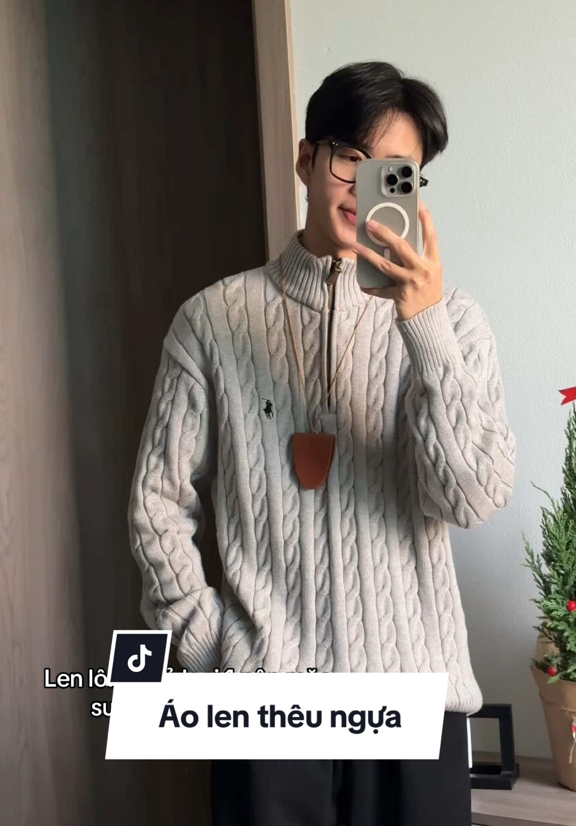 Có tí thêu ngựa cái nhìn sang hẳn 😁