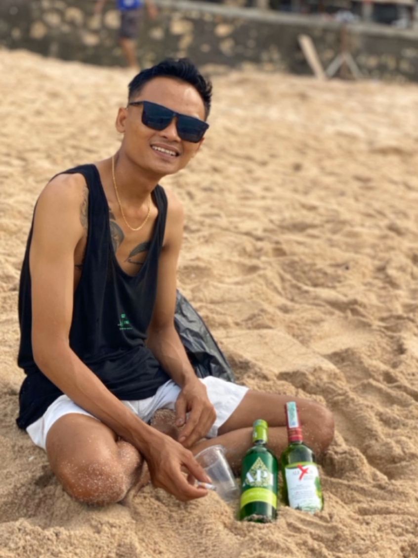 jadi belatung melalui proses jadi bangkai!! #yogyakarta #pantaisliligunungkidul #fypjogja24jam #fypシ゚viral #fyp 