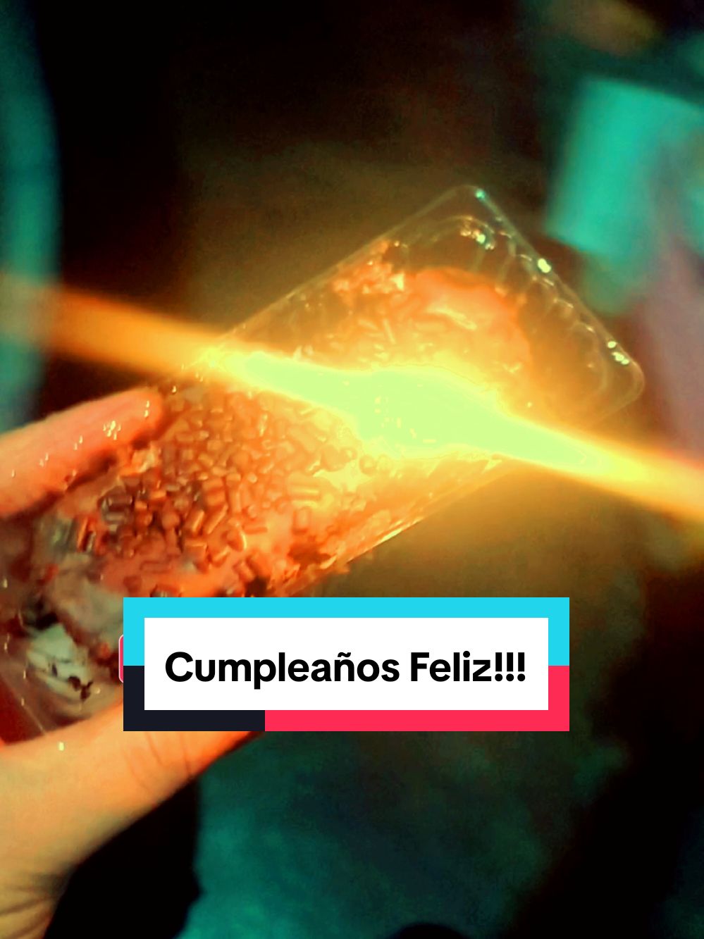 Feliz Cumpleaños @Malena Malena gracias x ser mi bbf y mi compañera de tiktok aunque me cobres x los videos jajajjajajaja que Dios cumpla todos los deseos de tu ❤️!!! Felices 30ysiempre jajajjajajajajaja #fypシ゚viral #familia #cumpleaños #xyzabc #viralvideos #tiktoktiktok 