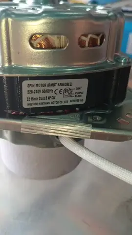 DINAMO PENGERING MESIN CUCI SHARP 14KG ORIGINAL RMOT A254QBEZ Dino pengering mesin cuci Sharp  Original sharp Kode A254QBEZ  As 12mm 220V 50Hz Panjang as dinamo 4cm Jarak lubang 3kaki 11,5x11,5x11,5cm Kapasitor 4uf Hubungi Admin  Telp dan WA  082169903544 untuk mempermudah pembelian  berikut link toko online kami 👇 shopee : shopee.co.id/dagangrosirriau tokopedia : tokopedia.link/daganggrosir lazada : s.lazada.co.id/s.TkItS facebook : www.facebook.com/dagangrosir.riau Tik tok : tiktok.com/@dagangrosirriau  berikut adalah alamat kami google business: https://dagang-grosir.business.site/ #fyppppppppppppppppppppppp #pekanbaru #servicepekanbaru #dagangrosirriau #dagangrosir #mesincucisharp #pengeringsharp #sharp #spinsharp #originalsharp 