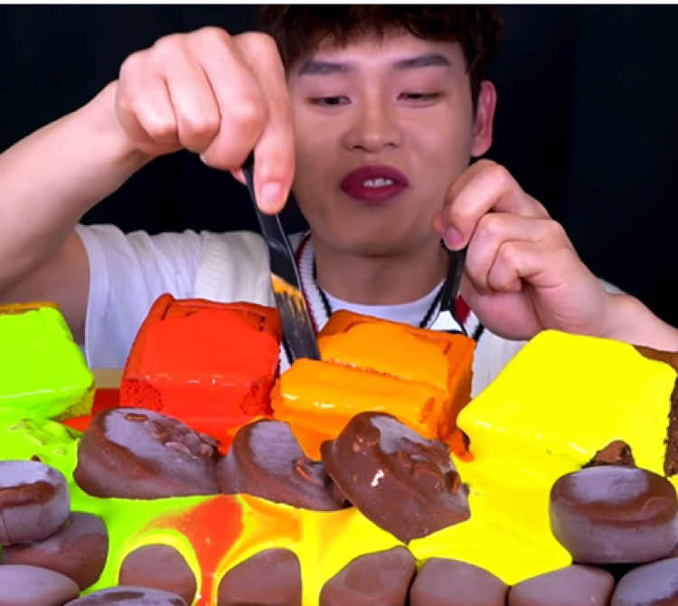 Rainbow Bread With Rainbow Cream Choco Ice cream MukBang! #asmr #asmrvideo #mukbang #bonggil #mukbangbonggil #asmrsegments #food #asmrfood #foodblogger #koreanfood #foodchallenge #eatwithbonggil #tiktokfood #foodvideo #foryou #fyp #foryoupage #fypシ゚viral #explore #yummy 