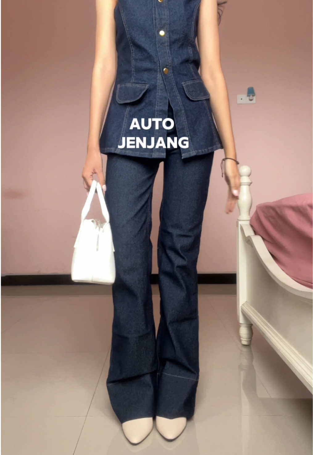 new fav jeans unlocked🔐💗 love the color and the quality✨ #jeansoutfit #denimondenim #denimoutfit #highwaistjeans #outfitideas #OOTD 