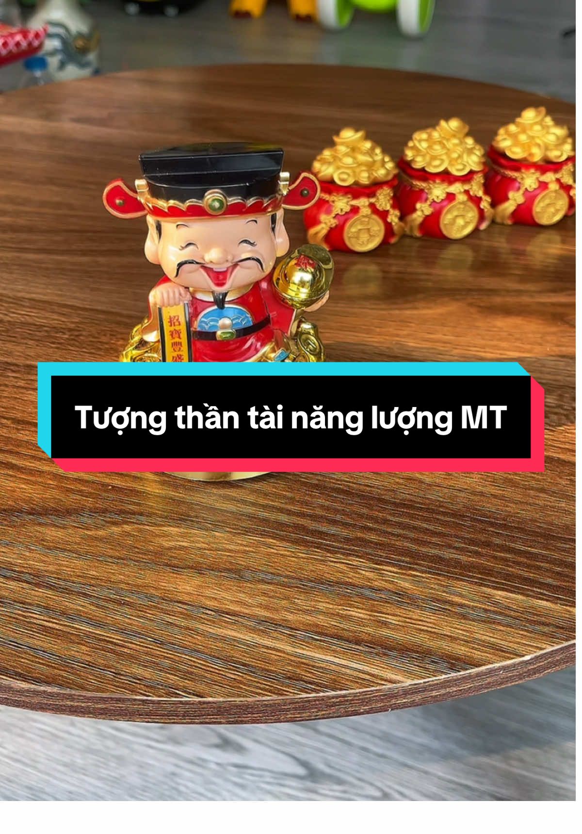 Tượng thần tài năng lượng mặt trời, không cần dùng pin. #tuongthantaigatdau #tuongthantainangluongmattroi #tuongthantai #xuhuong 