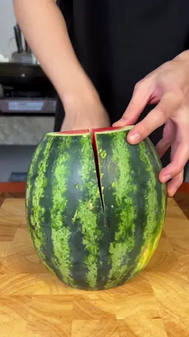 เมื่อลองเอาเปลือกแตงโมทอดกรอบ??#tiktokfood#tiktokuni#ห้องครัวTikTok#artasmr  