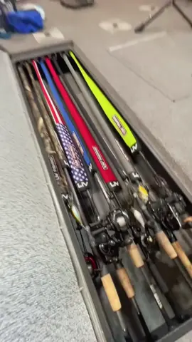 Completely in love with my Rod Sleeves❤Even with your rod locker FULL you can still pull outyour rods with ease!🥰✨🎁 it changed my life . I really like this one ! ✨🧡🤩🤩